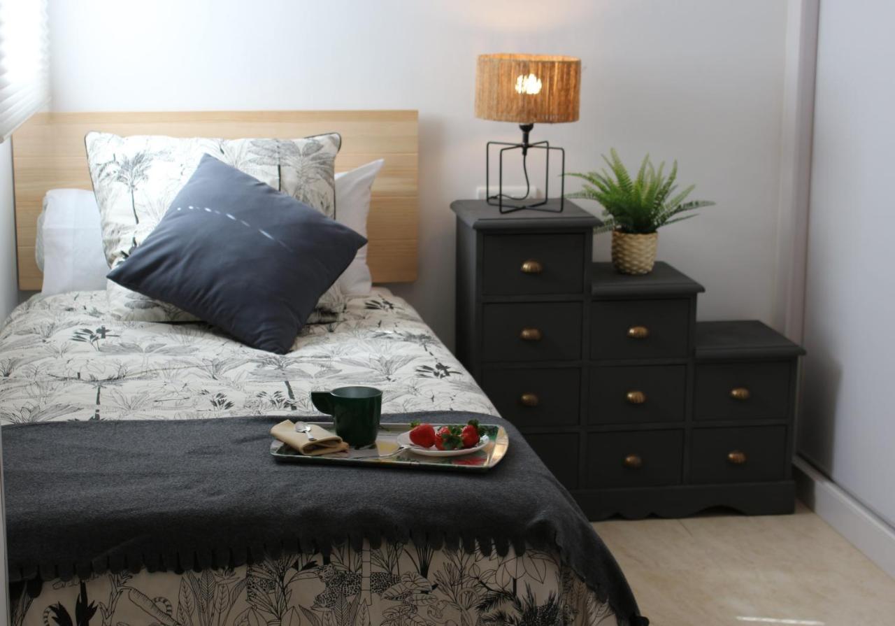 מאלגה Lunaroom Center & Quiet Guesthouse מראה חיצוני תמונה