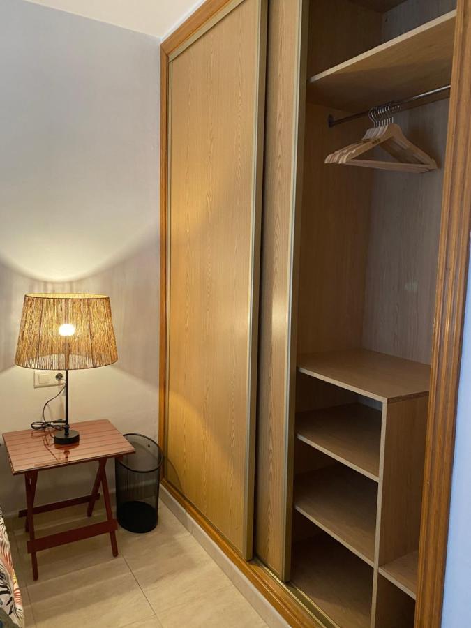 מאלגה Lunaroom Center & Quiet Guesthouse מראה חיצוני תמונה