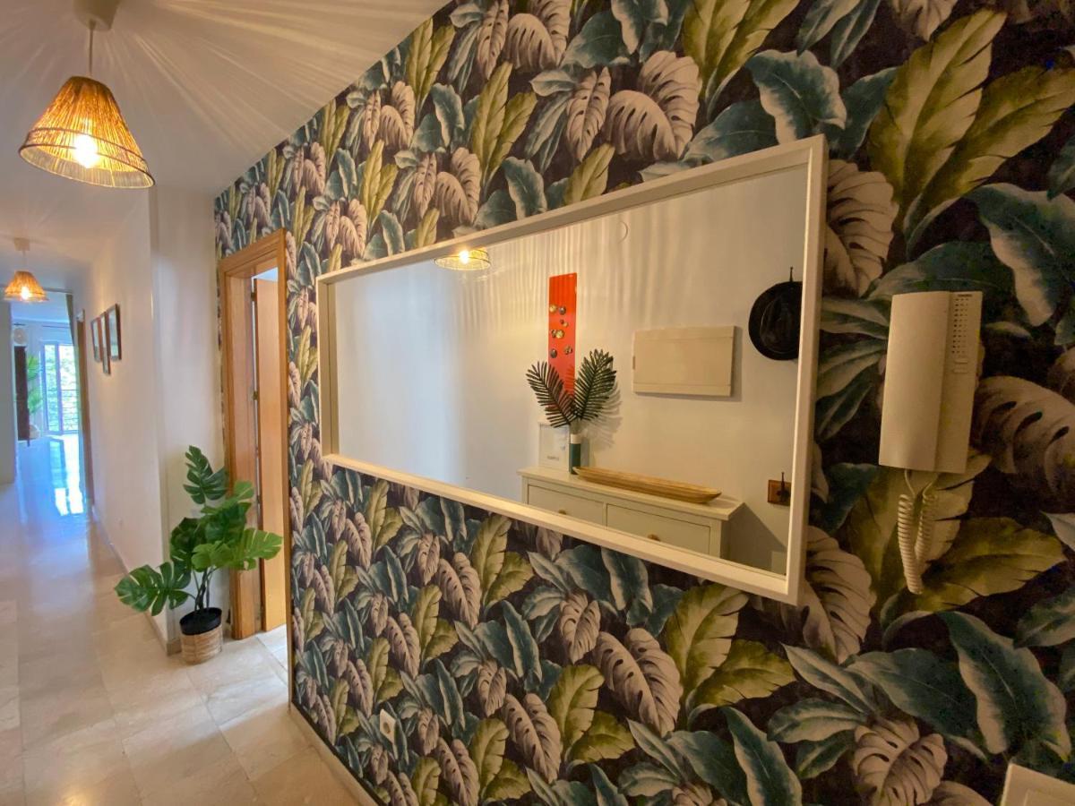 מאלגה Lunaroom Center & Quiet Guesthouse מראה חיצוני תמונה