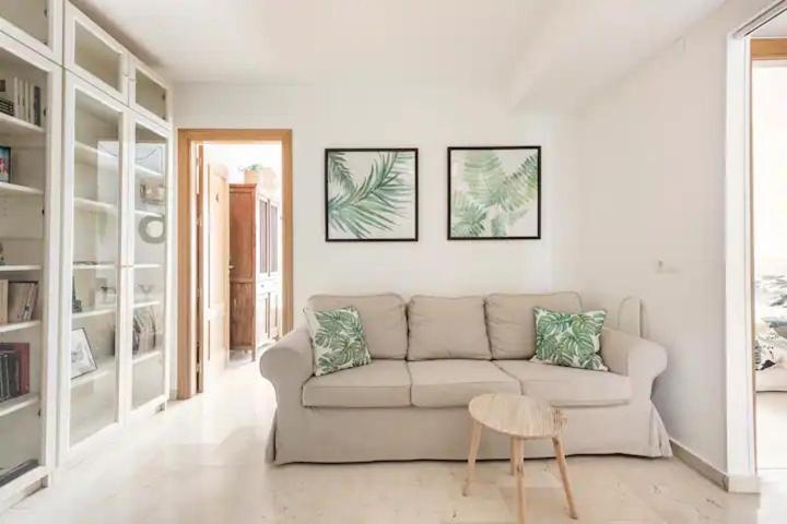 מאלגה Lunaroom Center & Quiet Guesthouse מראה חיצוני תמונה