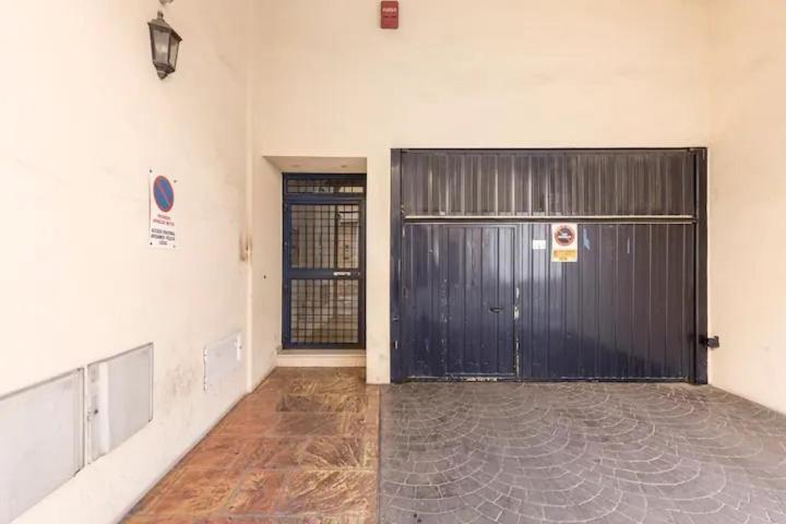 מאלגה Lunaroom Center & Quiet Guesthouse מראה חיצוני תמונה