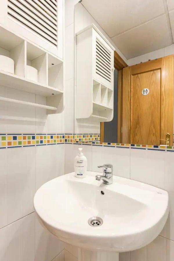 מאלגה Lunaroom Center & Quiet Guesthouse מראה חיצוני תמונה