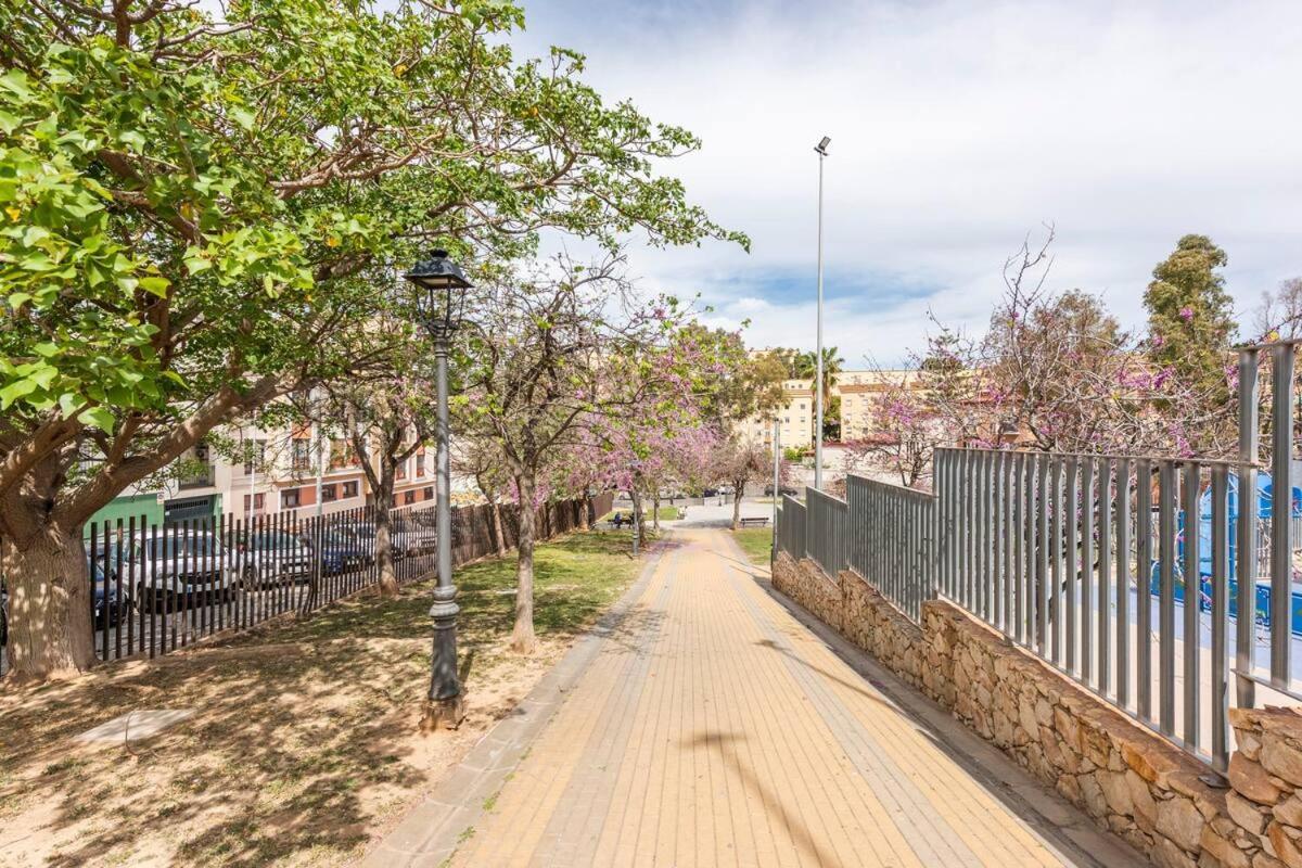 מאלגה Lunaroom Center & Quiet Guesthouse מראה חיצוני תמונה