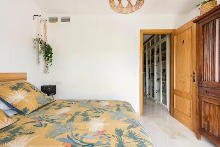 מאלגה Lunaroom Center & Quiet Guesthouse חדר תמונה